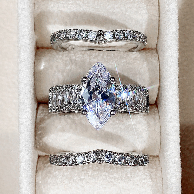 Dazzling Square Wedding Ring Set | Fashion Bridal Rings for Women